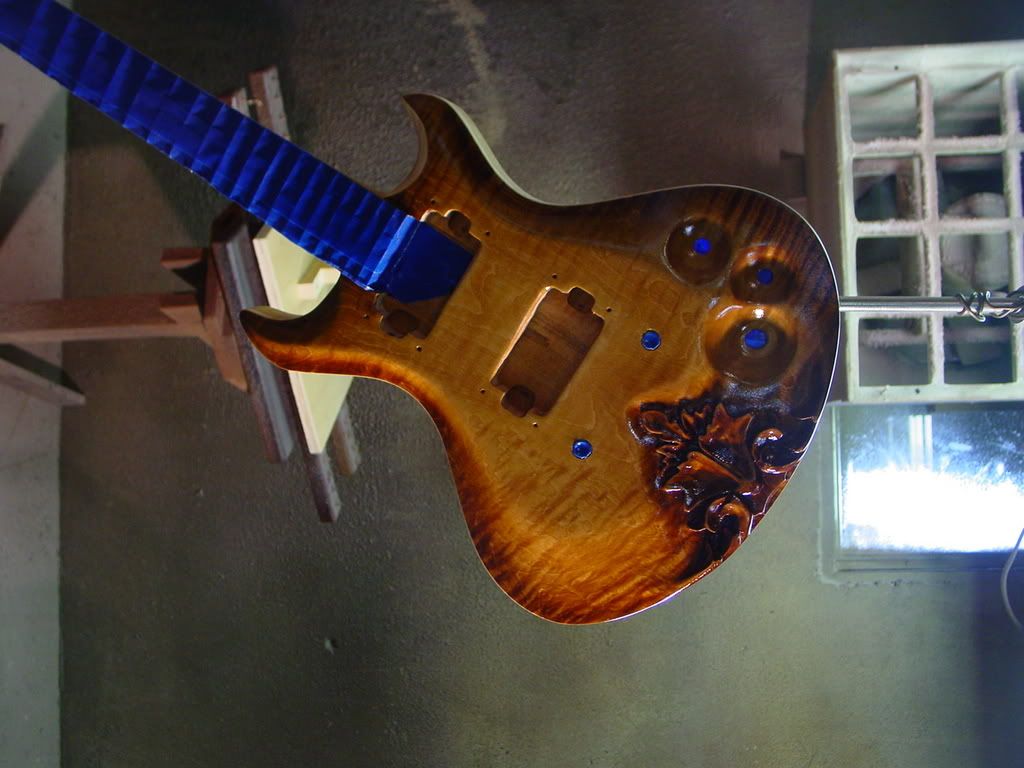 2007guitar013.jpg