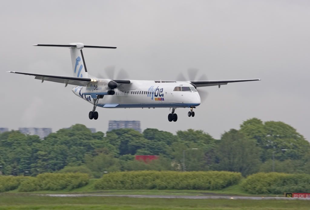 http://i211.photobucket.com/albums/bb136/StuartA_2007/Flybe-Glasgow.jpg