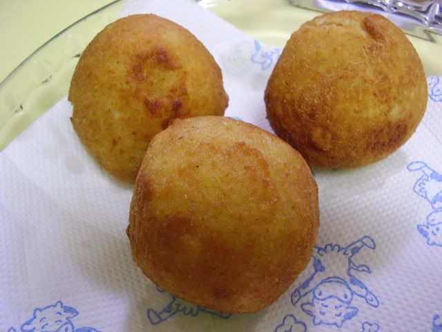 Bolinhos de Arroz Recheados Bolinhos de Arroz Recheados