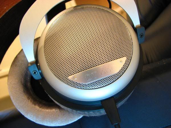 DT880Natural.jpg