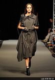 Capes/Capelets & Cloaks on the runway: Autumn(Fall)/Winter 2009-2010