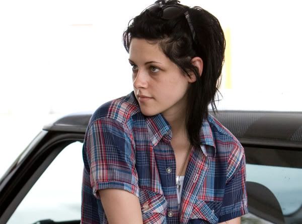 More pictures of Kristen Stewart's new haircut