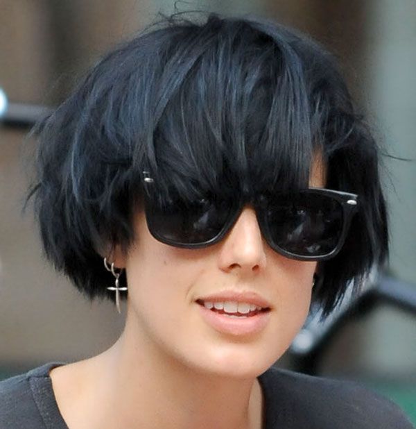 Click to read 'Agyness Deyn; short black hairstyle'. Picture Gallery Preview