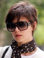 Katie Holmes short pixie crop hair style