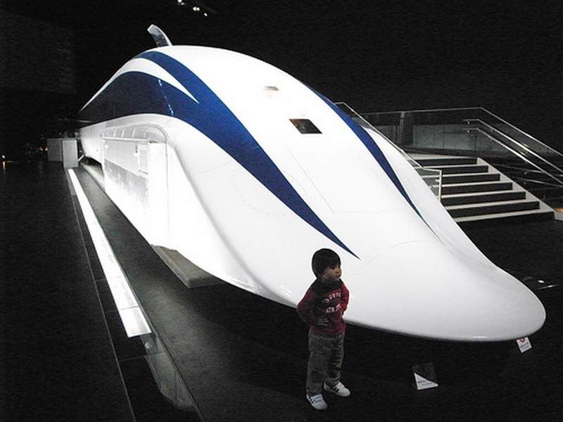 Green-Signal-for-Maglev-Train-in-Japan-1