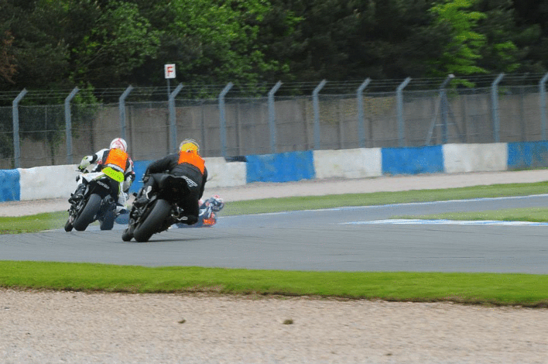 Underdog Racing on a Tuono V4 Page 13