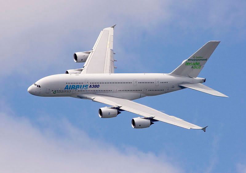 http://i211.photobucket.com/albums/bb275/arkrailuk/Farnborough%202008/F-WWDD_A380-800_FARNBOROUGH083.jpg