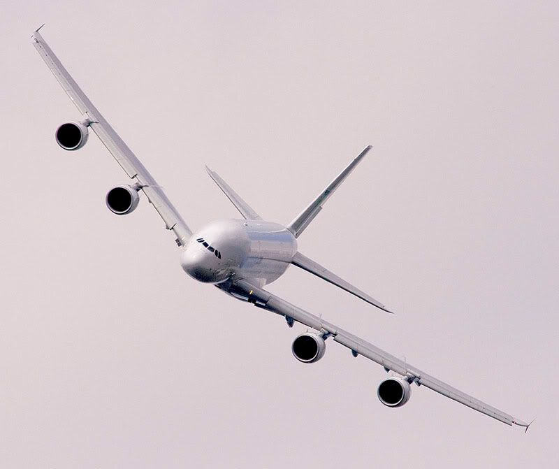 http://i211.photobucket.com/albums/bb275/arkrailuk/Farnborough%202008/F-WWDD_A380-800_FARNBOROUGH084.jpg