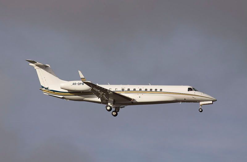 http://i211.photobucket.com/albums/bb275/arkrailuk/Stansted/A6-DPW_Embraer_Legacy_STN.jpg