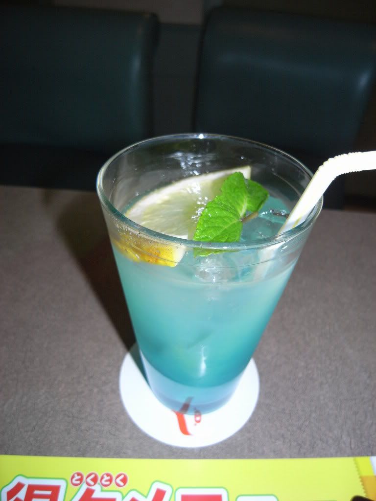 &#12502;&#12523;&#12540;&#12495;&#12527;&#12452;&#12477;&#12540;&#12480;&#12425;&#12375;&#12356; 01