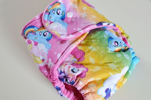 My Little Pony Hybrid Fitted Size Large My Little Pony Hybrid Fitted Size Large